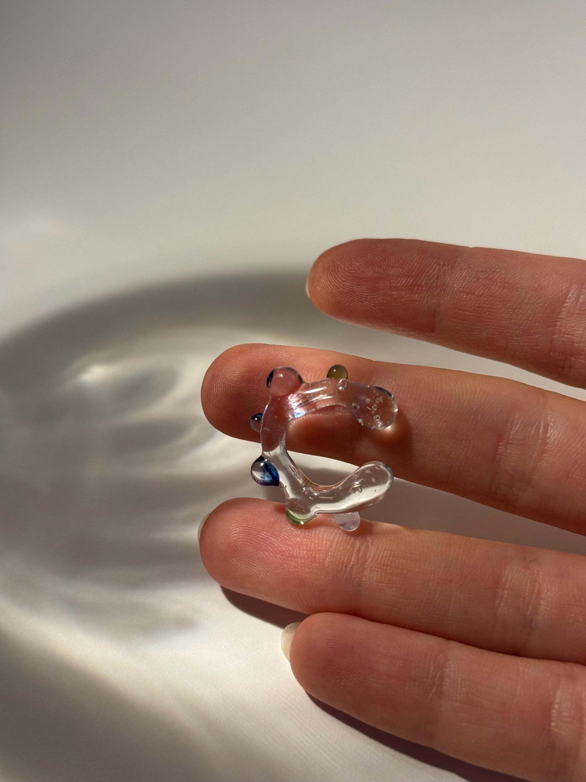 Playfully bubbly Glass Earcuff