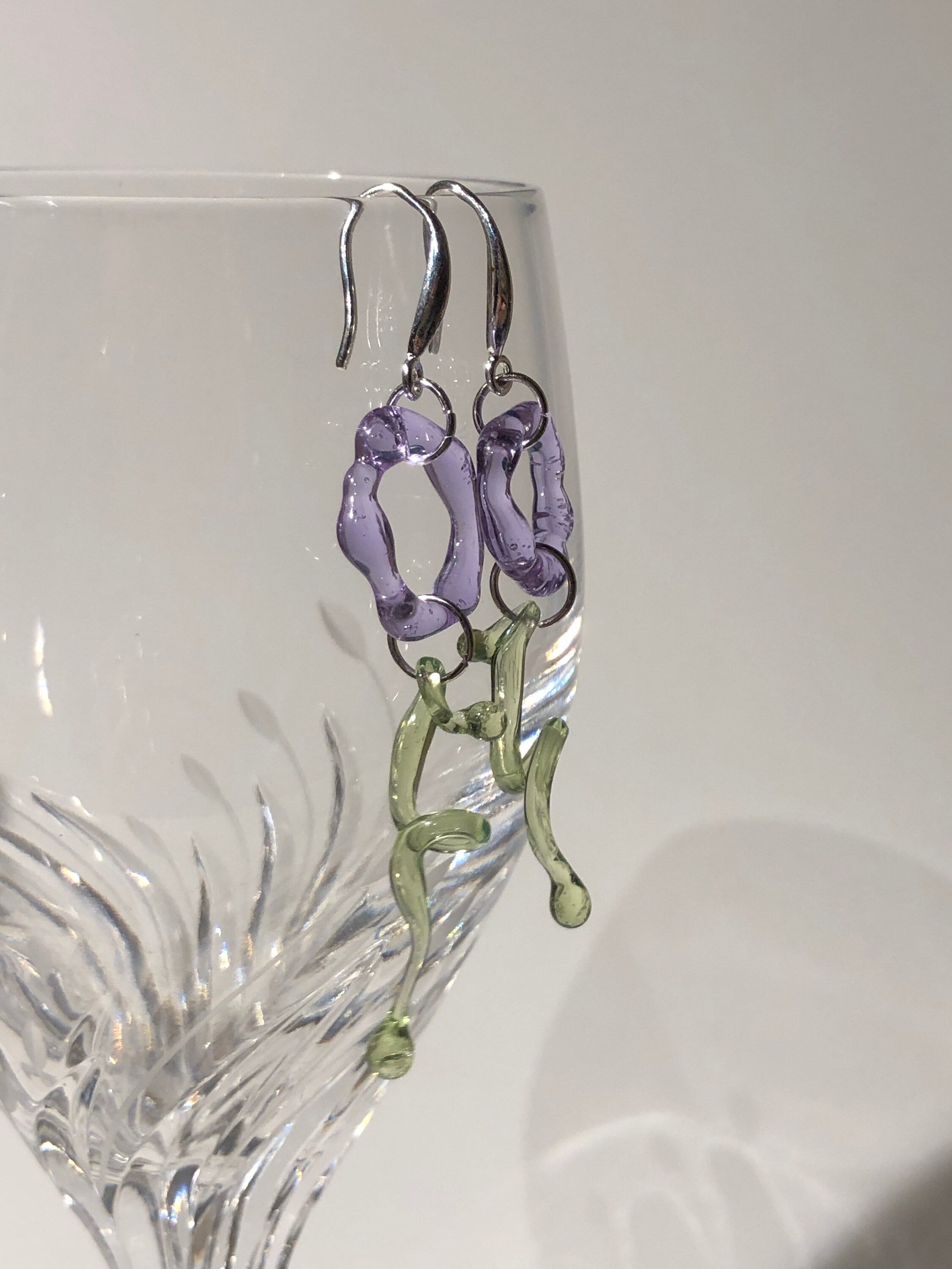 Dangly daisy flower Earrings