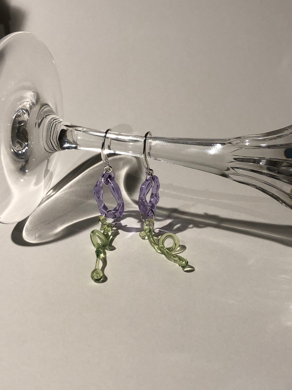 Dangly daisy flower Earrings