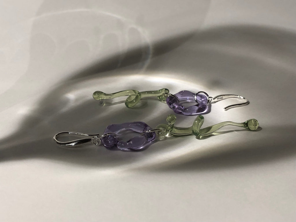Dangly daisy flower Earrings