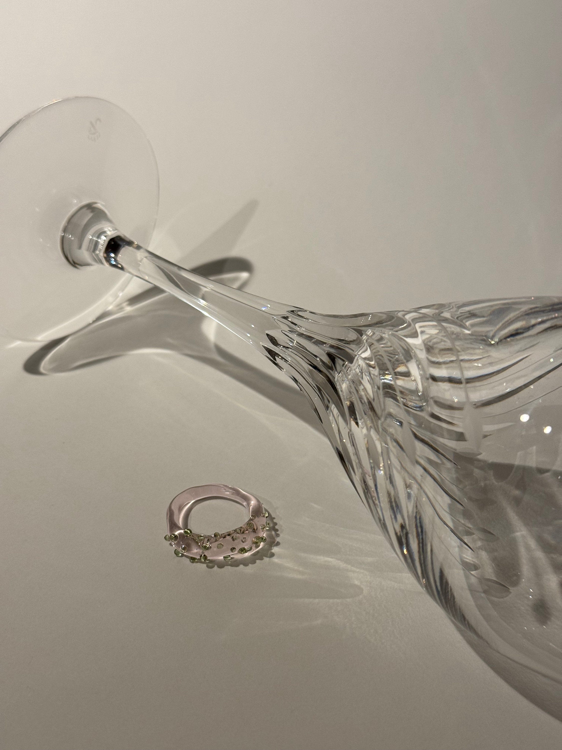 Rose and green Dotted Glass Ring