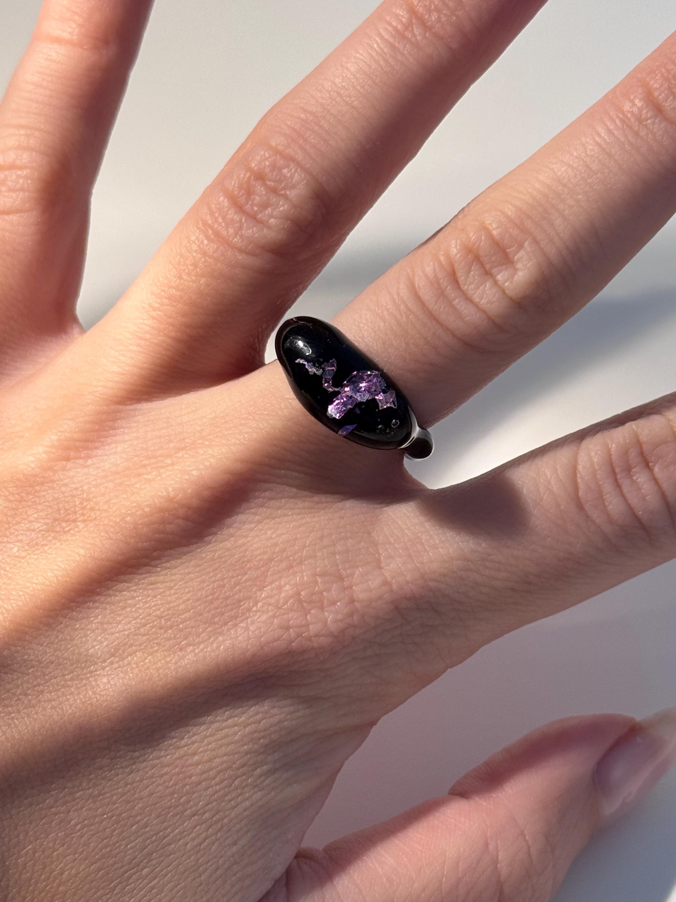 Midnight dreams - Black and Pink Opal Glass Ring: